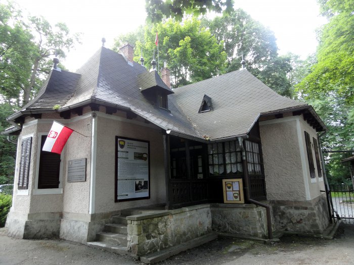 Budynek Muzeum - Dom Ogrodnika