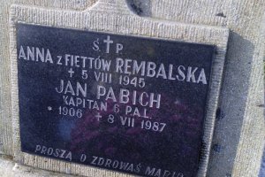 1 listopada odwiedziny zmarłych na cmentarzu 8