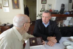 2015 Początek grudnia 2017 wręczenie książki Diariusz cza 3 