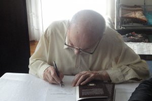 2015 Początek grudnia 2017 wręczenie książki Diariusz cza 4 