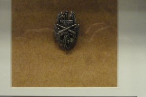 Odznaka żołnierzy pociągu pancernego „Groźny” walczącego pod Kobiórem i Tychami we wrześniu 1930 r 